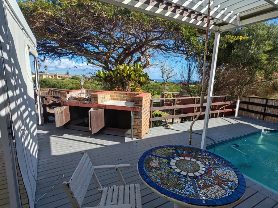 3 Bedroom Property for Sale in De Kelders Western Cape